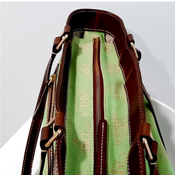 Authentic Dooney & Bourke shoulder bag in green and brown, clean w min flaws - Picture 2 of 7